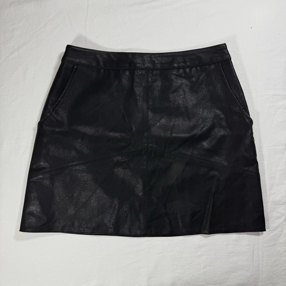 Lulus Dresses & Skirts - Lulu's Black Faux Leather Mini Skirt